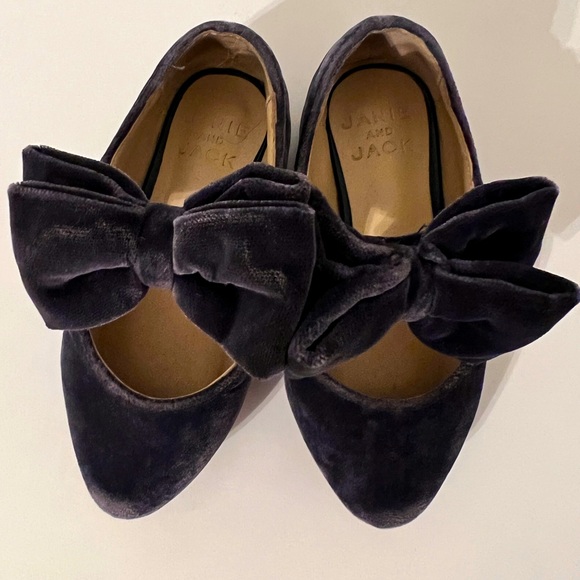 Girls velvet shoes - Picture 2 of 3